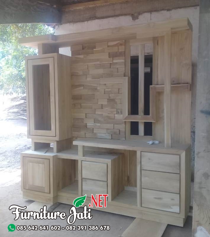 Partisi Pembatas Ruang Keluarga Kayu Jati
