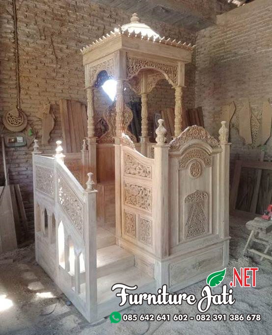 Mimbar Masjid Kubah Ukiran Tangga Samping
