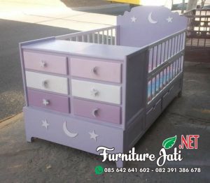 Tempat Tidur Box Bayi Warna Ungu Cantik