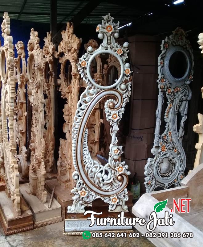 Jam Hias Ukiran Bunga Kayu Jati