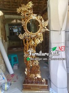 Jam Hias Ukiran Cantik Jepara